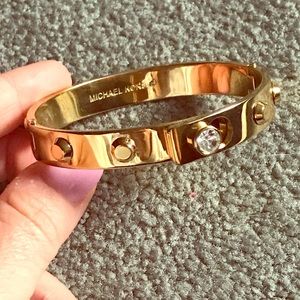 MK ASTOR GOLD CRYSTAL STUDDED BANGLE BRACELET